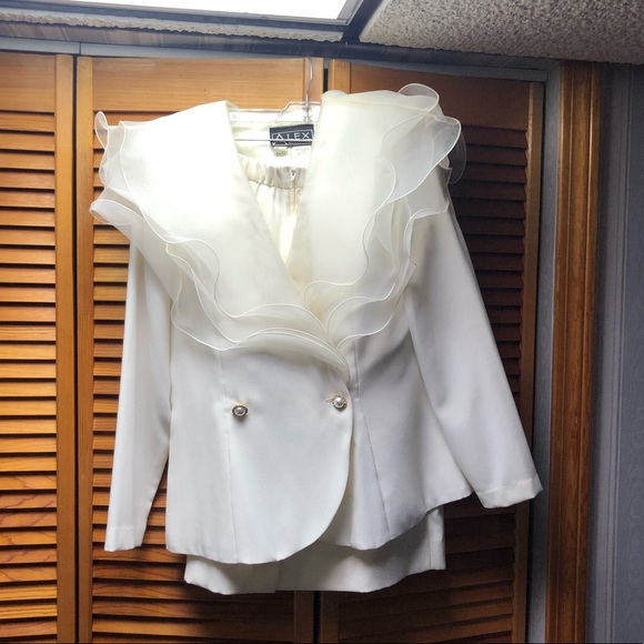 Women’s suit